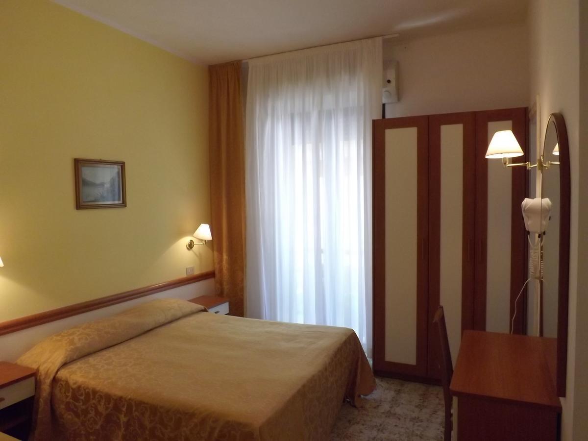 Hotel Vasco Misano Adriatico Extérieur photo