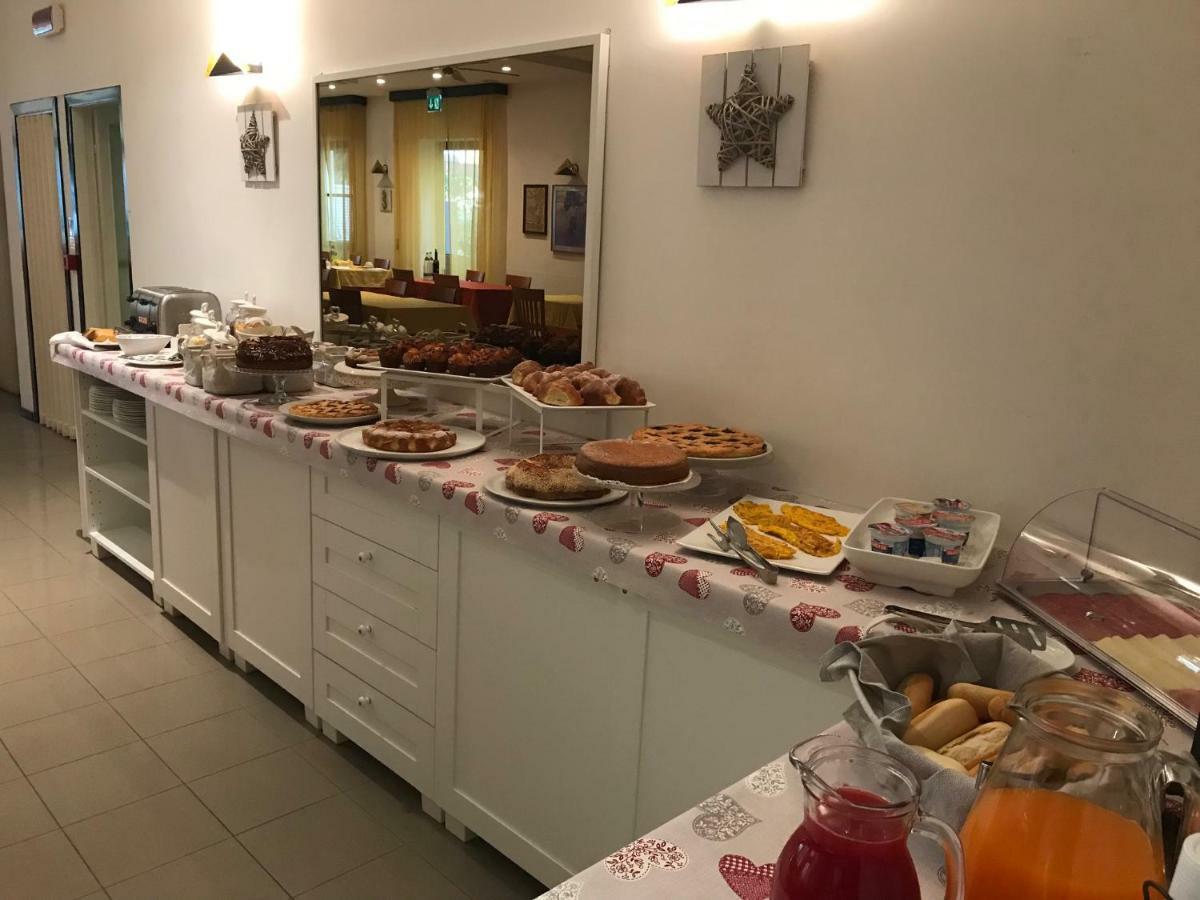 Hotel Vasco Misano Adriatico Extérieur photo